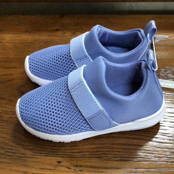 New toddler kids Austen slip-on water shoes.  Size 7.  Velcro closures. - Picture 2 of 8